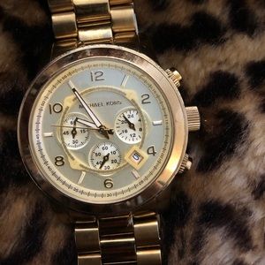🦋Gold Michael kors watch🦋